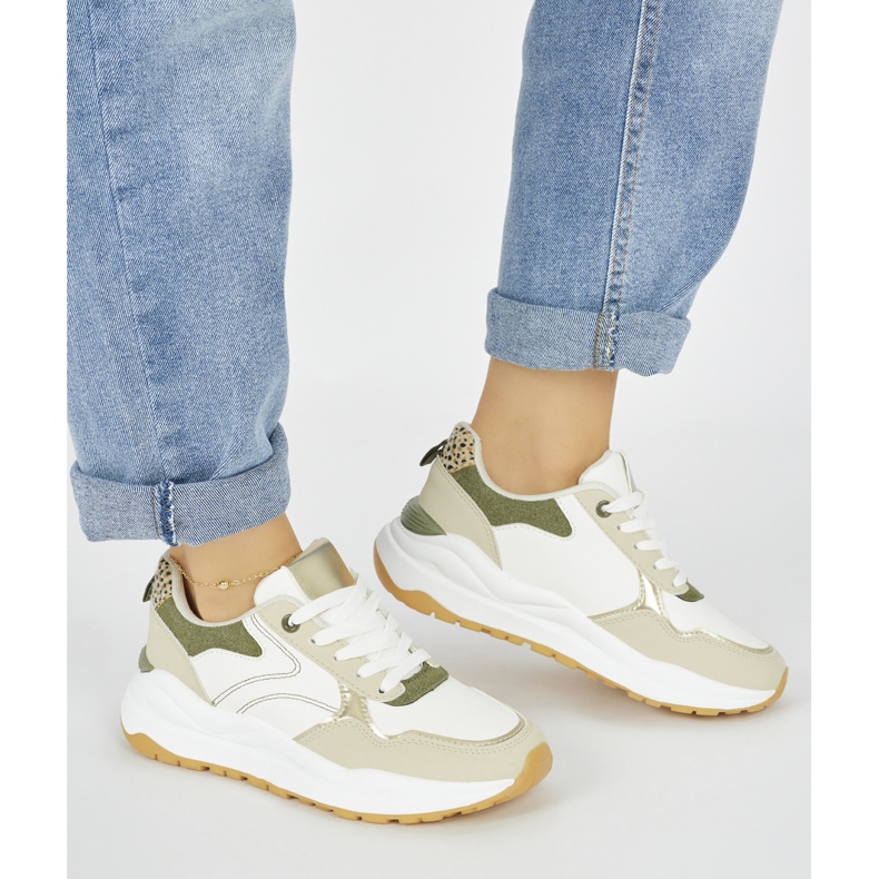 Dámské vícebarevné sportovní boty se silnou podrážkou bílý 1 Dámské vícebarevné sportovní boty se silnou podrážkou bílý 1