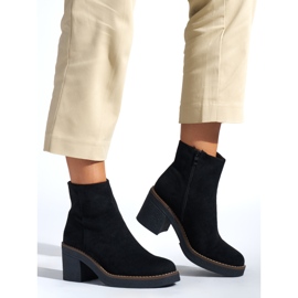 Černé dámské kotníkové boty černý 1