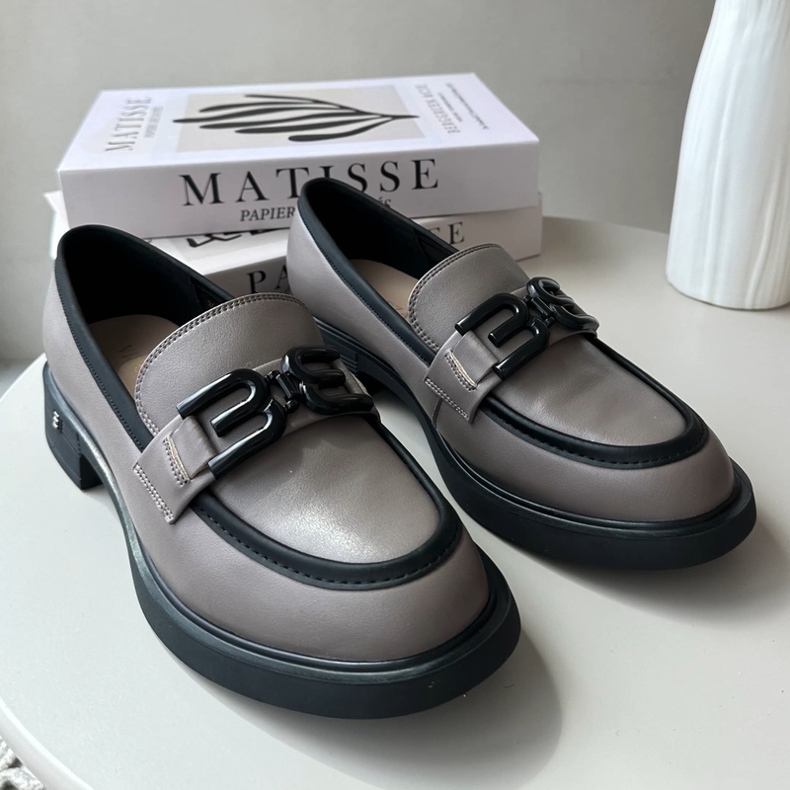 Vinceza Elegantní dámské kožené mokasíny, tmavě béžová Triana šedá 1