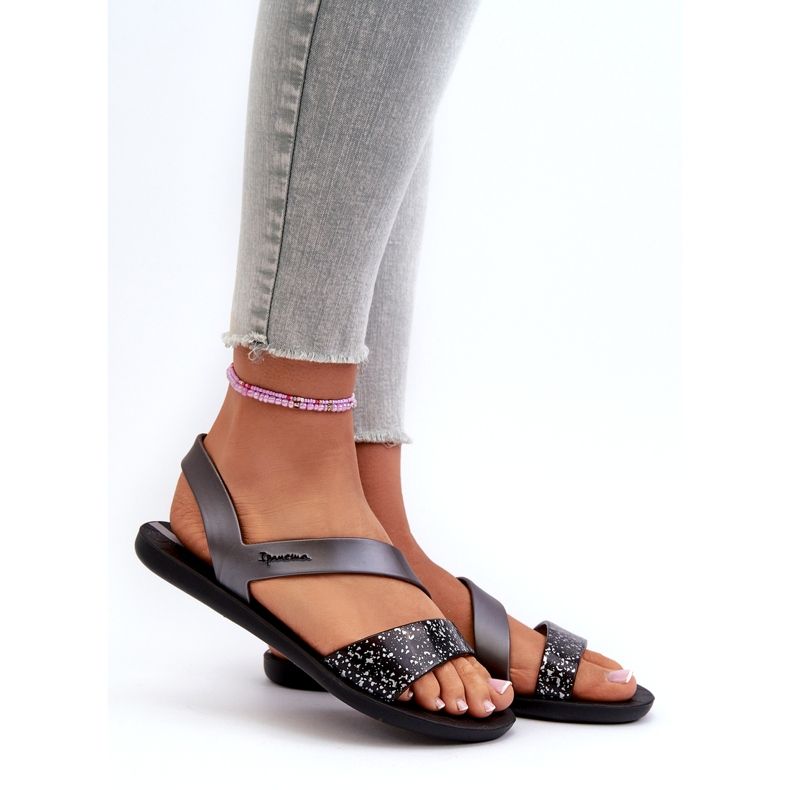Dámské sandály 82429 Ipanema Vibe Sandal Fem Black and Silver černá 1 Dámské sandály 82429 Ipanema Vibe Sandal Fem Black and Silver černá 1