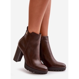 Dámské zateplené kozačky na vysokém podpatku, zapínání na zip, tmavě hnědá Bioria hnědý 1