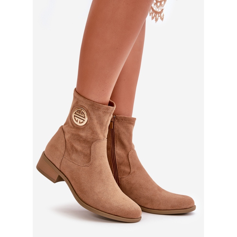 Jezzi Dámské kotníkové boty se zapínáním na zip s ozdobným detailem Eco Suede Béžová Lerioria béžový 1