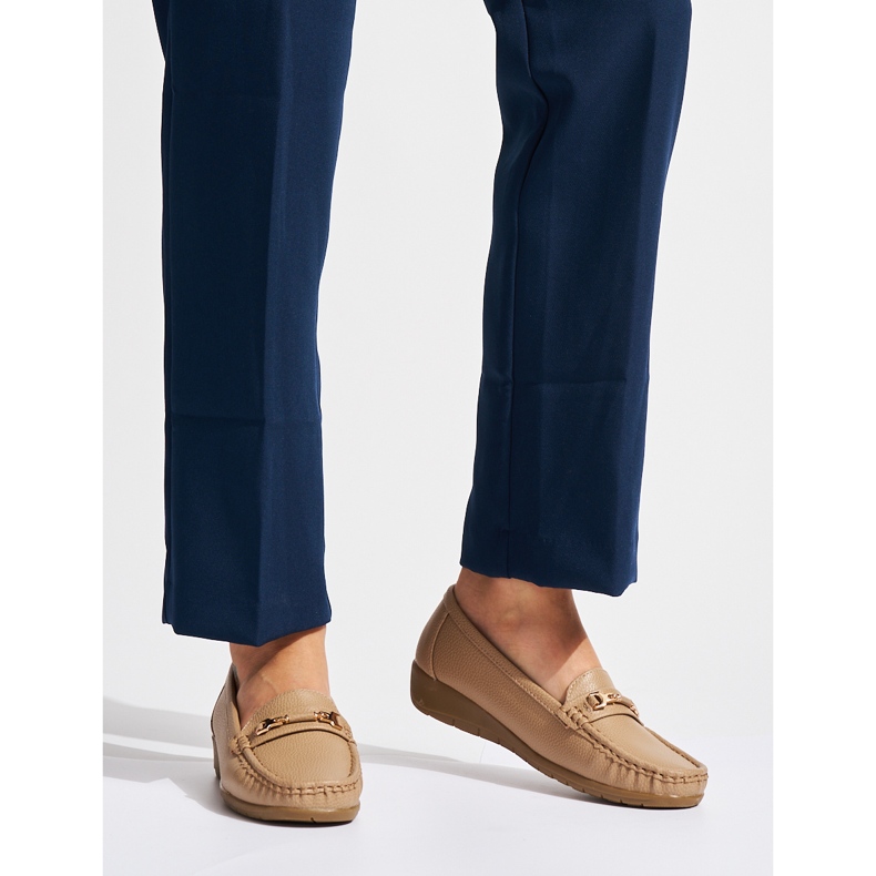 Béžové dámské mokasíny se zdobením béžový 1