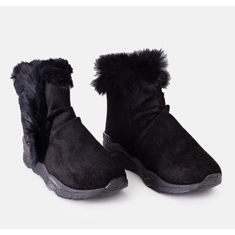 Černé zateplené tenisky s klínky Lara černá 1 Černé zateplené tenisky s klínky Lara černá 1