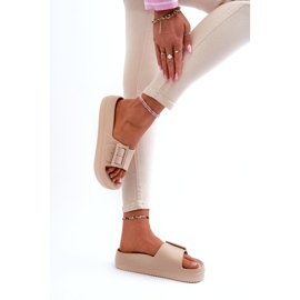 Dámské pěnové žabky na platformě s přezkou Big Star NN274A666 béžová béžový 3