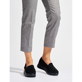 Semišové černé mokasíny na silné platformě černá 1