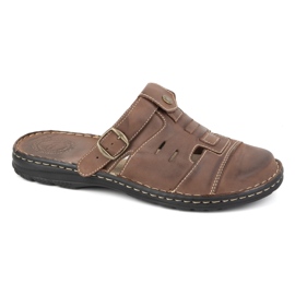 Olivier Klasické pánské kožené žabky s páskem na patě 0045 hnědá hnědý 1