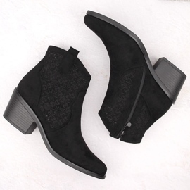 Dámské semišové prolamované kovbojské boty, černé S.Barski HY42-944 černá 2