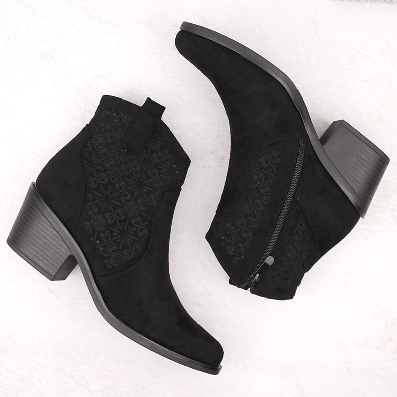 Dámské semišové prolamované kovbojské boty, černé S.Barski HY42-944 černá 2