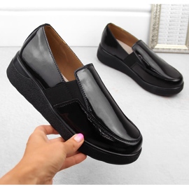Kožené lakované dámské černé slip-on boty T.Sokolski J24-440 černá 2