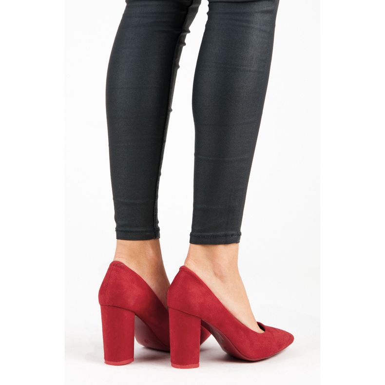 Comer Červená čerpadla červené 2