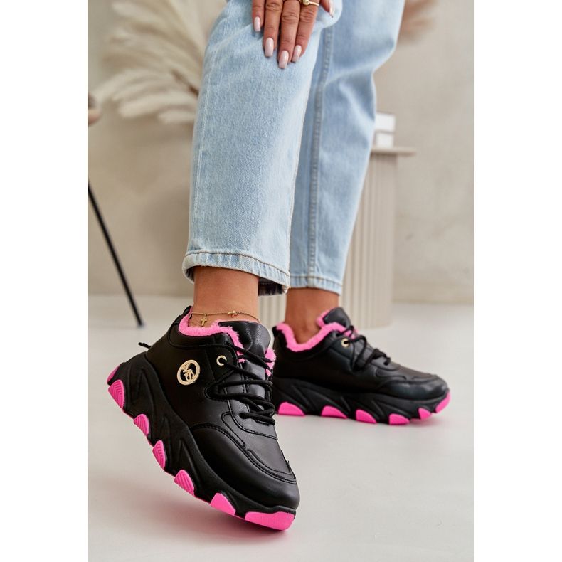 Šněrovací dámská zateplená sportovní obuv na platformě černá bílá 2