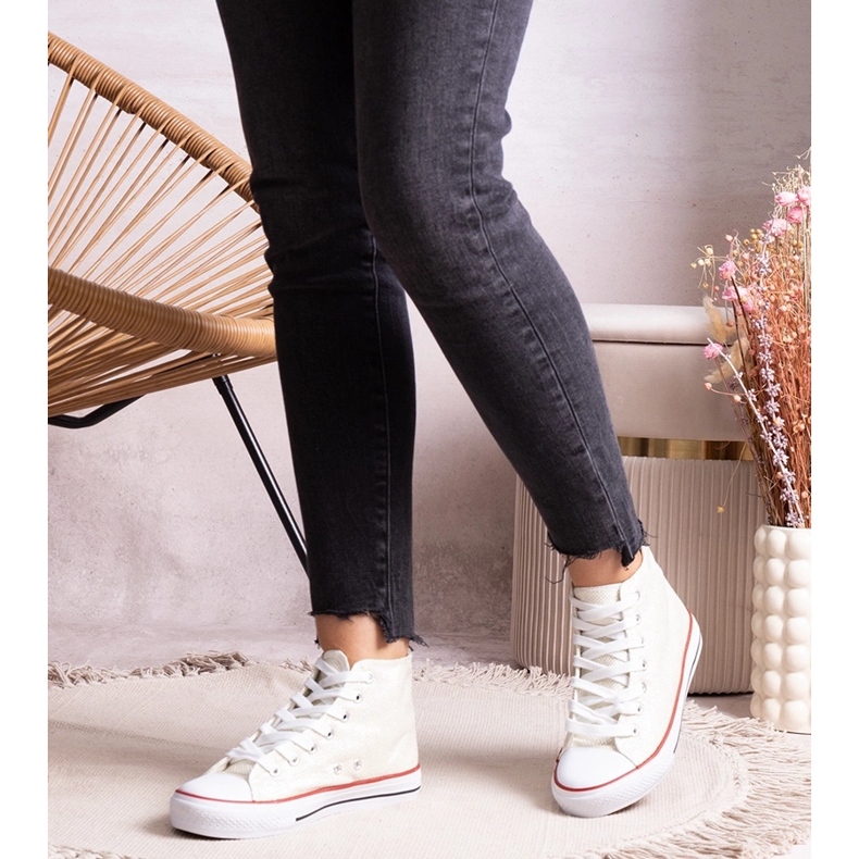 Bílé vysoké tenisky z lesklé síťoviny značky Ranifali bílý 1