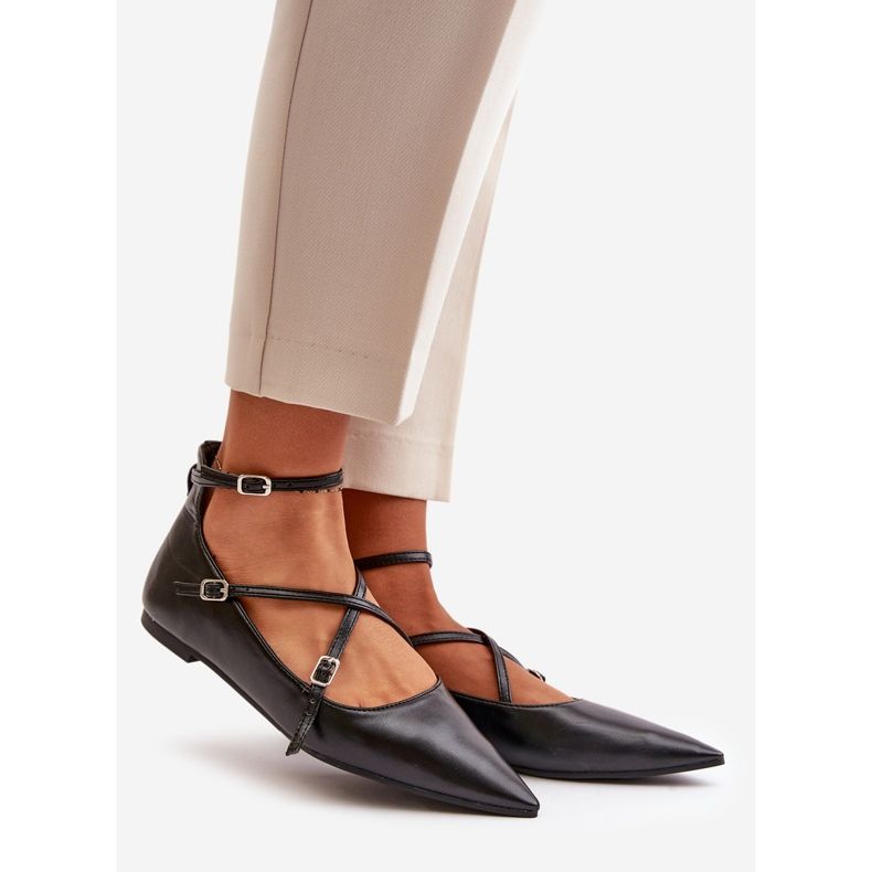 Dámské balerínky se špičatými špičkami a propletenými ramínky, černá Violra 1