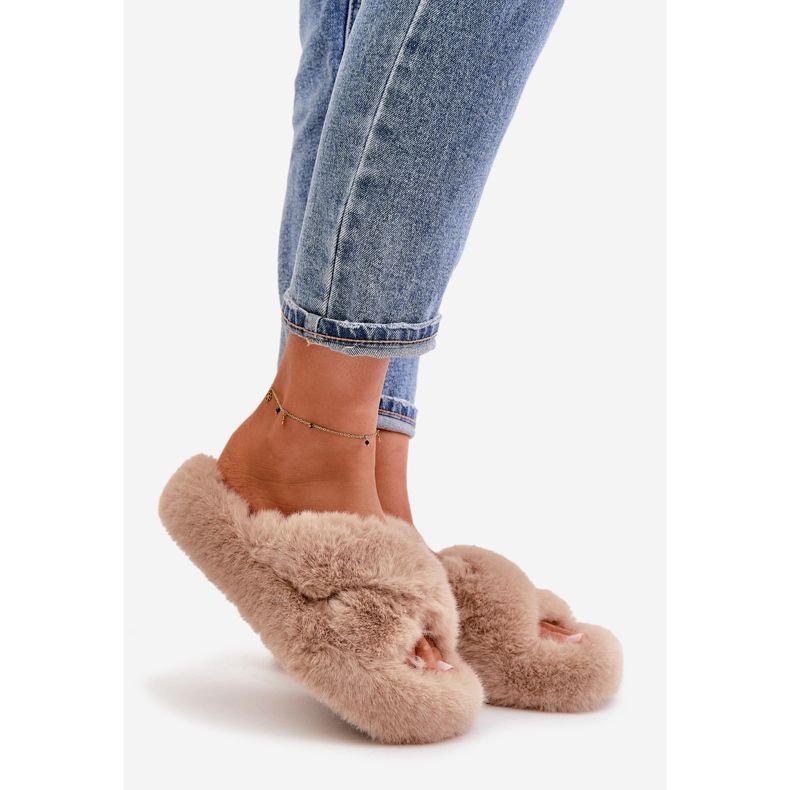 Dámské kožešinové pantofle se silnou podrážkou, béžová Lavitera béžový 1