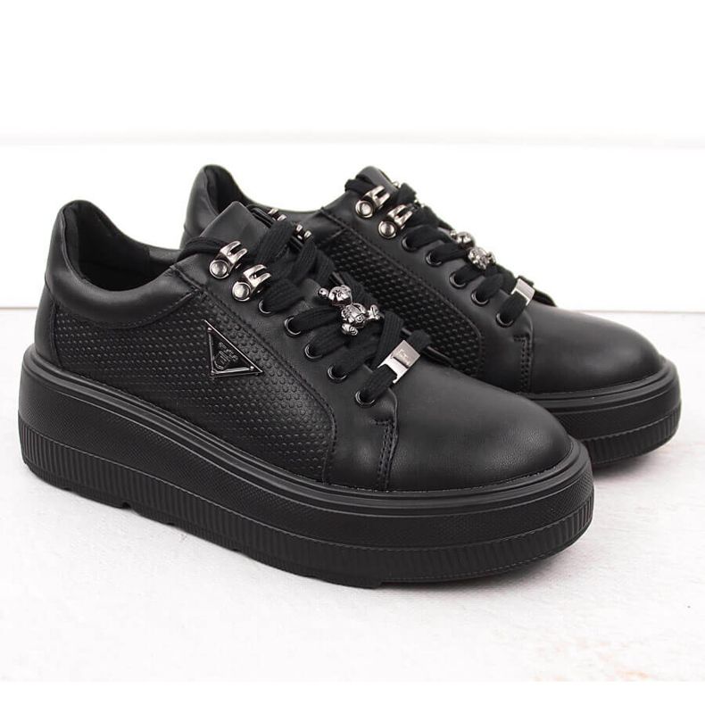 Černé kožené dámské boty na platformě Filippo DP6382 černá 2