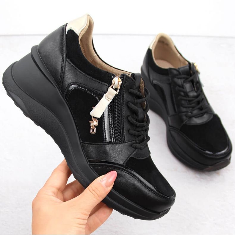 Černé kožené dámské boty na klínku Filippo DP6434 černá 1