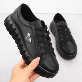 Černé kožené dámské boty na platformě Filippo DP4670 černá 1