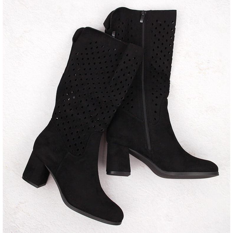 M. DASZYŃSKI Černé semišové prolamované boty M.Daszyński SA156-10B černá 1