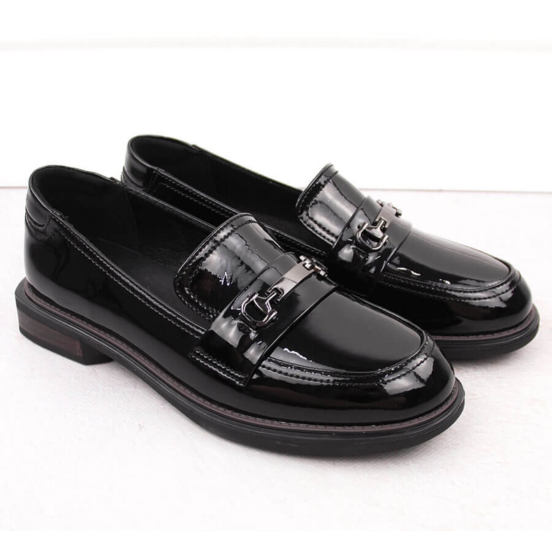 Černé lakované dámské boty Filippo DP6306/24 černý 2
