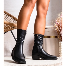 Černé kozačky na vysokém podpatku značky Marisa černá 1 Černé kozačky na vysokém podpatku značky Marisa černá 1