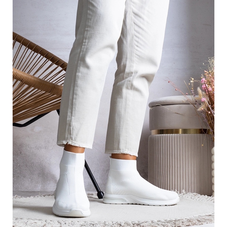 Bílé tenisky značky Salgado bílý 2