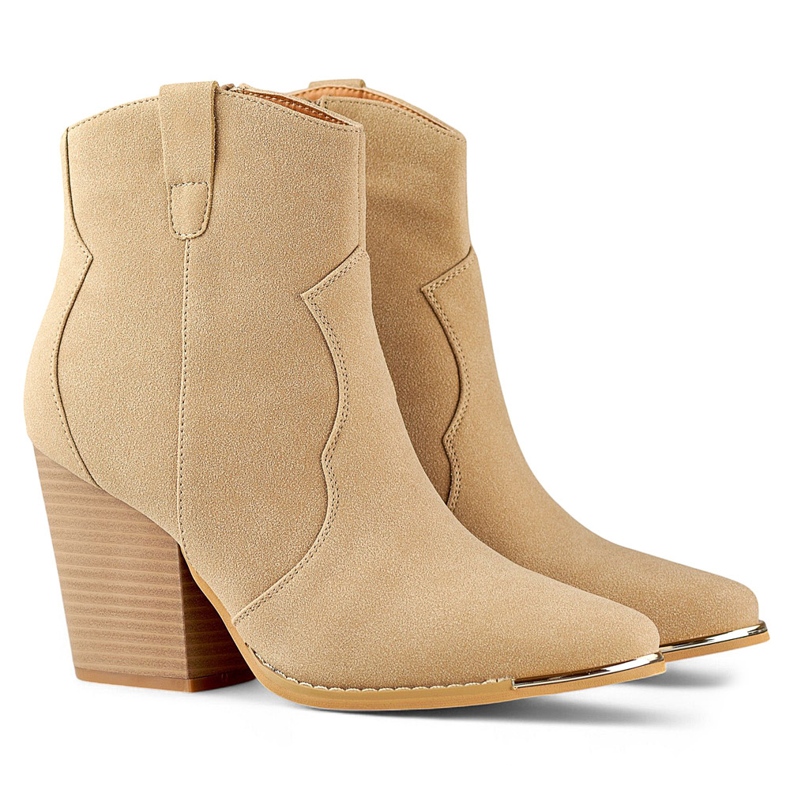Béžové klasické dámské semišové kovbojské boty na vysokém podpatku béžový 1 Béžové klasické dámské semišové kovbojské boty na vysokém podpatku béžový 1