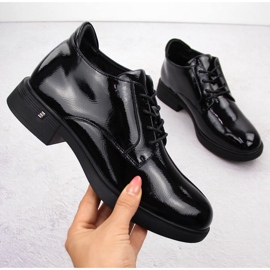 Dámské černé lakované kotníkové boty Vinceza 58413 černá 1 Dámské černé lakované kotníkové boty Vinceza 58413 černá 1