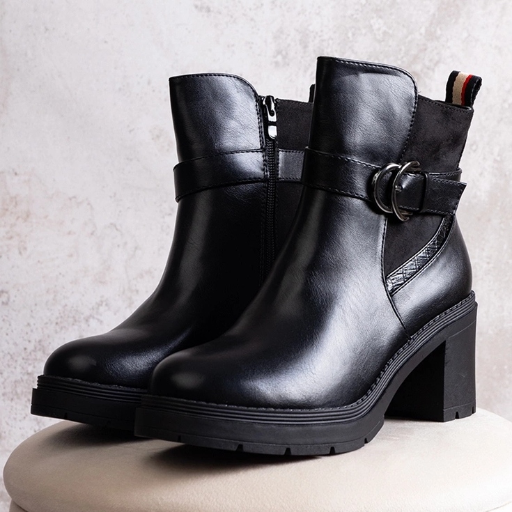 Černé polobotky Mirka na vysokém podpatku černá 1