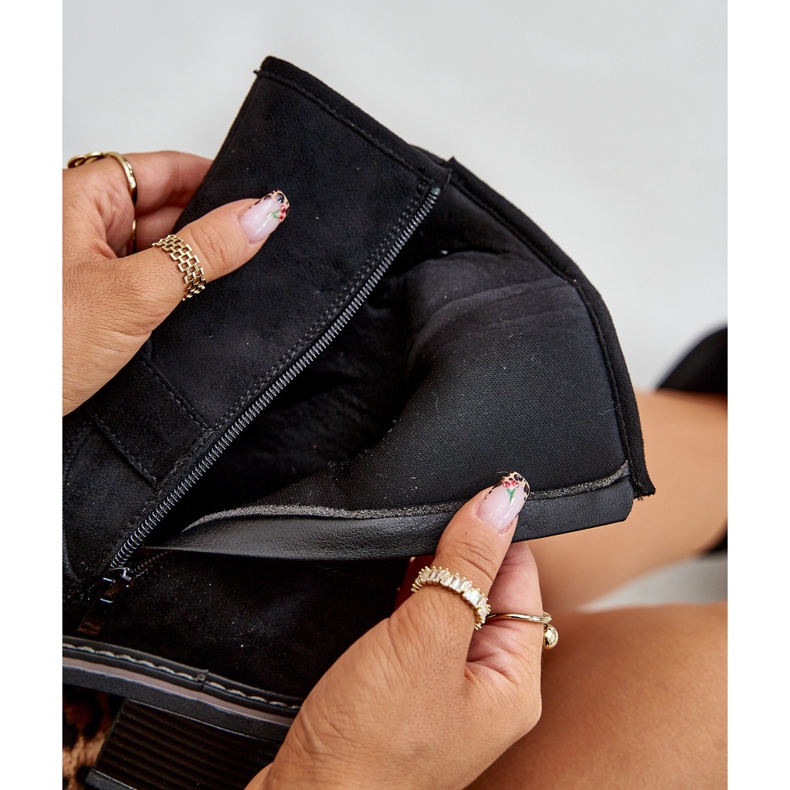 Dámské kozačky na nízkém podpatku s přezkami Černá Zudra 2