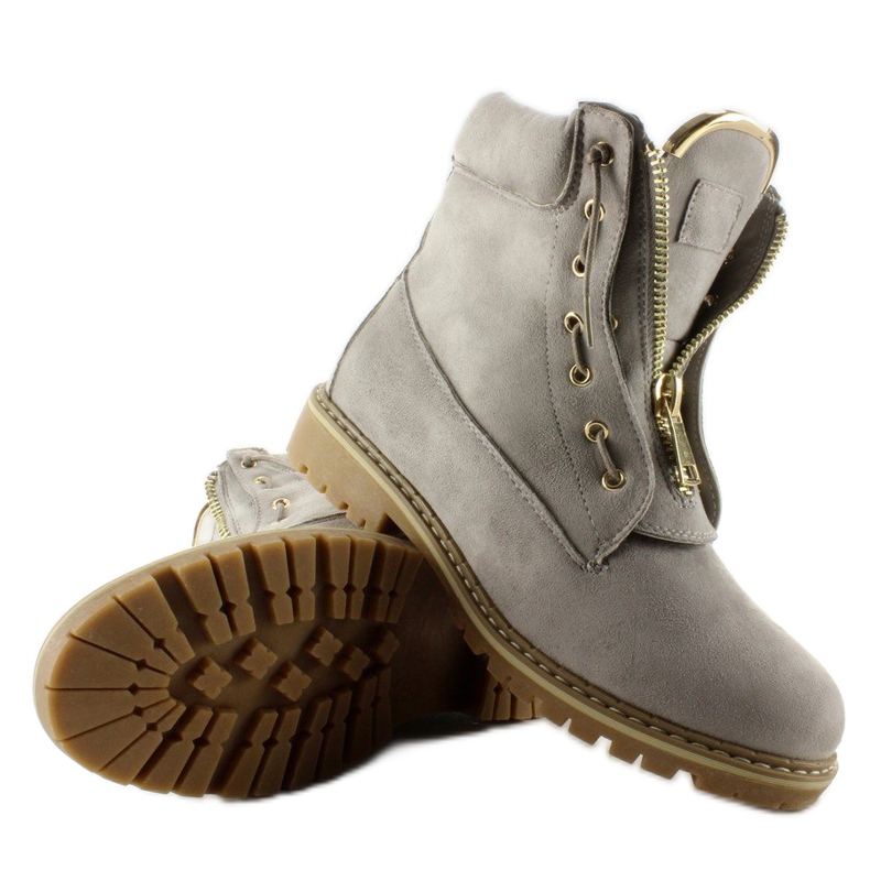 Šedé semišové balmanské boty šedá 2