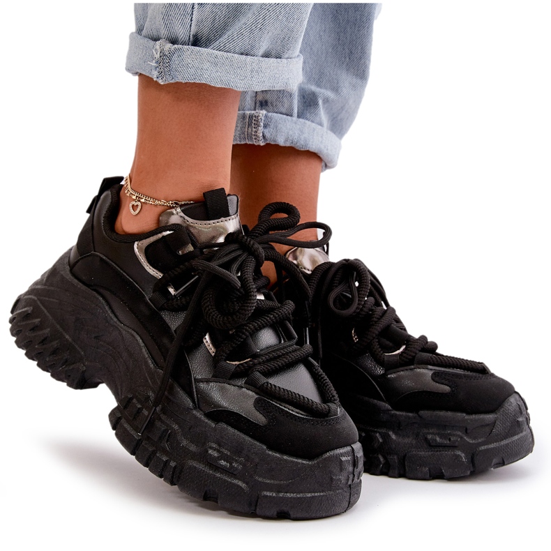 Dámské sportovní tenisky na masivní černé podrážce černá 4