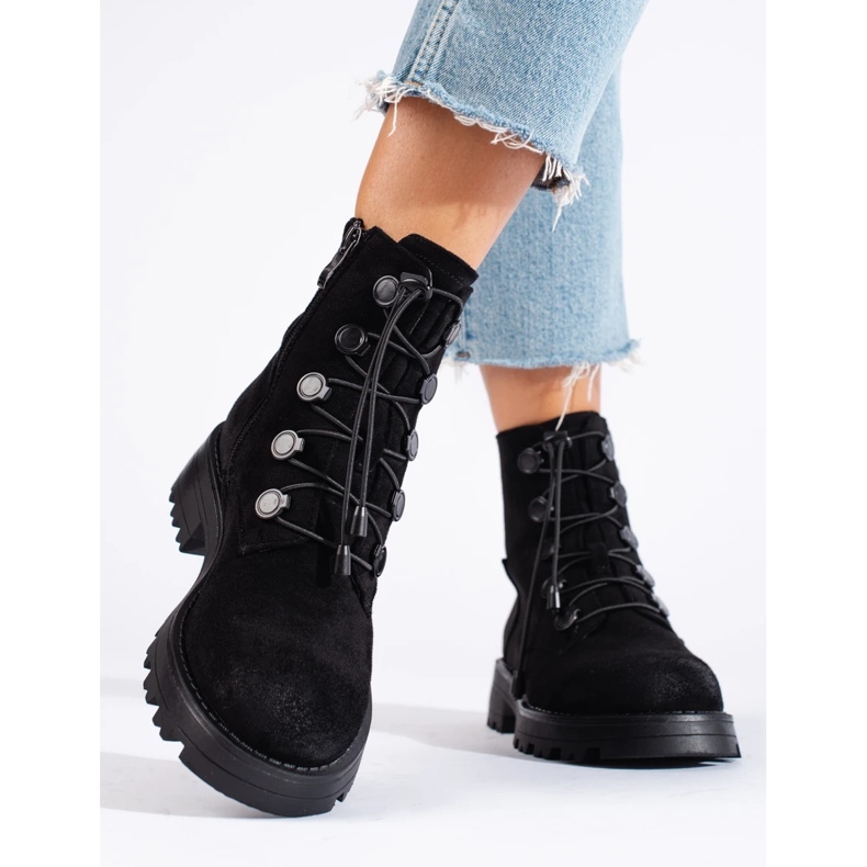 Dámské černé semišové kotníkové boty černá 1