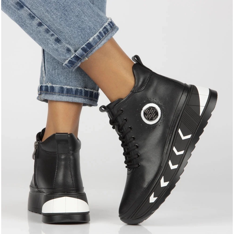 Kožené boty na platformě Filippo DBT4214/24 Bk Wh, černé 1