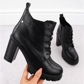 M. DASZYŃSKI Dámské černé kotníkové boty na vysokém podpatku M.Daszyński SA218-8 černá 1 M. DASZYŃSKI Dámské černé kotníkové boty na vysokém podpatku M.Daszyński SA218-8 černá 1