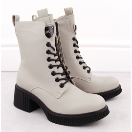 Béžové dámské kožené kotníkové boty Vinceza 66671 béžový 2