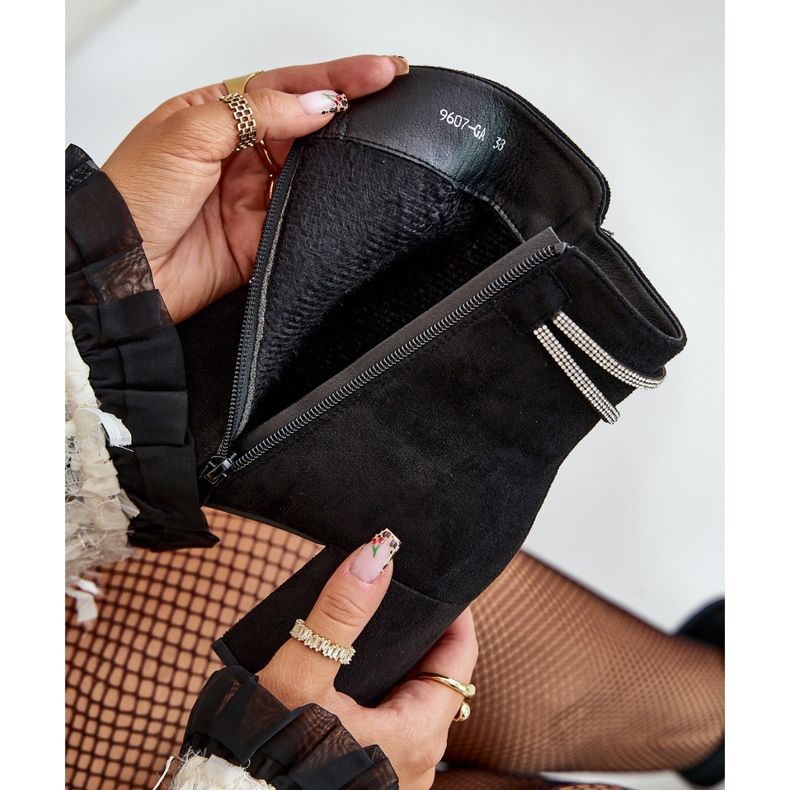 Zateplené dámské kotníkové boty na vysokém podpatku, Eco Suede, Black Saivia černý 2