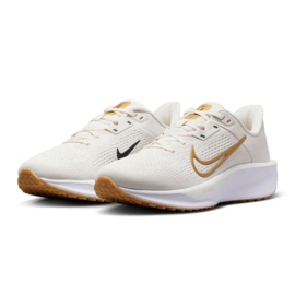 Boty Nike Quest 6 FD6034-003 bílý 1