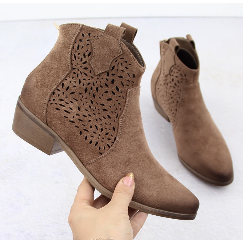 Dámské zateplené kovbojské boty hnědé Potocki SZ12189 hnědý 1 Dámské zateplené kovbojské boty hnědé Potocki SZ12189 hnědý 1