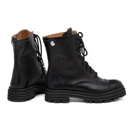 Dámské černé kožené brašny Butdam WOR1 černá 1