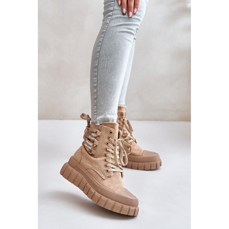 Hnědé dámské kozačky na platformě s ozdobným šněrováním Edidda hnědý 2 Hnědé dámské kozačky na platformě s ozdobným šněrováním Edidda hnědý 2