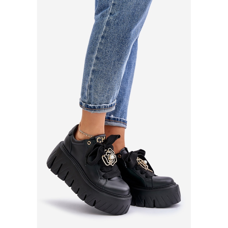 Dámské tenisky na masivní podrážce se zlatým zdobením CheBello 4530 černá 1