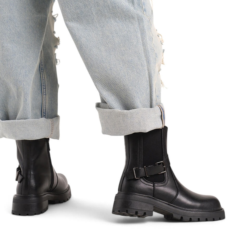 Kožené dámské kotníkové boty s přezkou, černé Sergio Leone TR719-S černá 1 Kožené dámské kotníkové boty s přezkou, černé Sergio Leone TR719-S černá 1