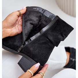 Černé zateplené dámské kotníkové boty Zinanya s nařaseným horním nízkým podpatkem černá 2