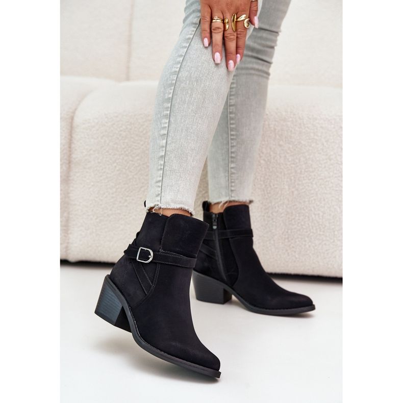 Černé kovbojské boty na vysokém podpatku Glamer se špičatou špičkou, zateplené, na zip černá 2