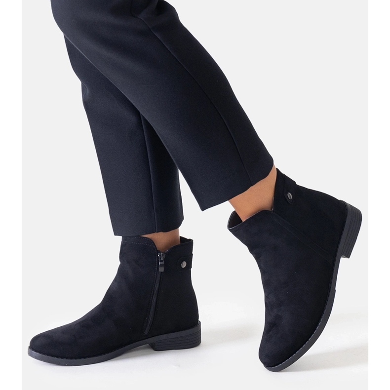 Černé klasické kotníkové boty z eko semiše Pereia černá 1