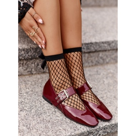 Ideal Shoes Lakované balerínky s páskem, vínové červený 1