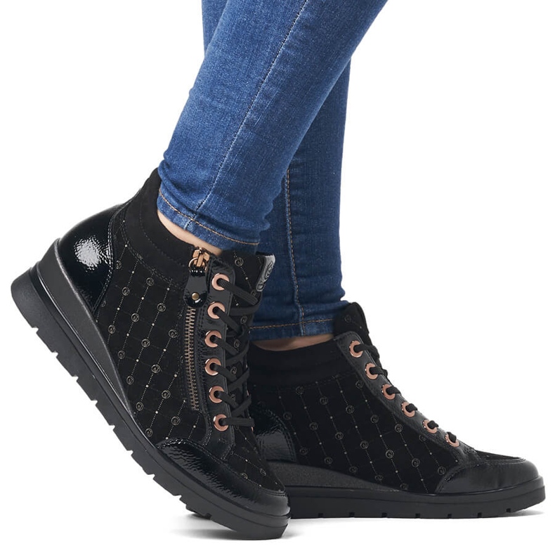 Rieker Dámské kožené logované a lakované kotníkové boty Remonte R0773-04 černá 1