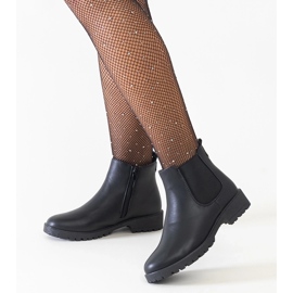 Černé klasické ležérní kotníkové boty z ekokůže Salara černá 1