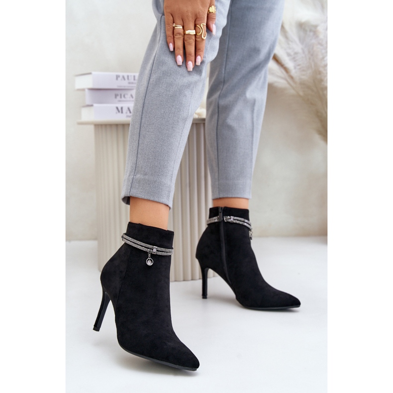 Zateplené kotníkové boty na vysokém podpatku s ozdobným páskem Eco Suede Vinceza 16469 Black černá 2